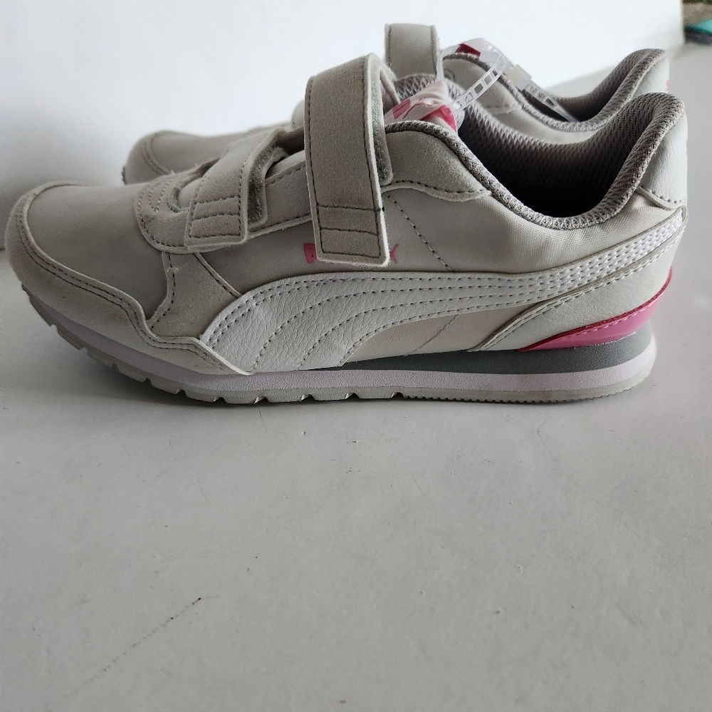 Puma Runner Hook & Loop Sneakers Size 3 - Picture 3 of 11